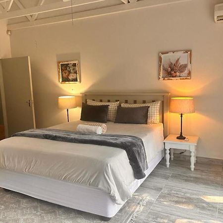 מידלבורג Woods Guest House מראה חיצוני תמונה
